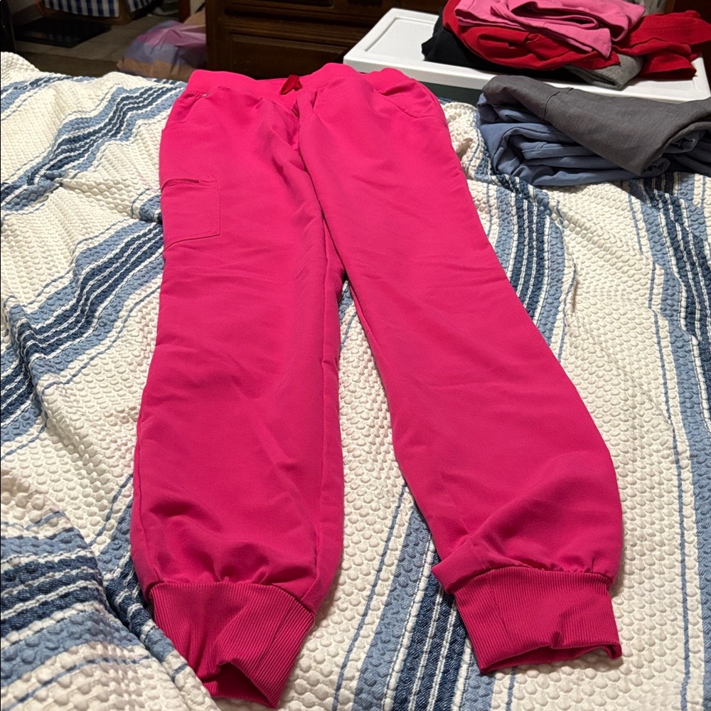 Figs Shocking Pink Set - Picture 4 of 6